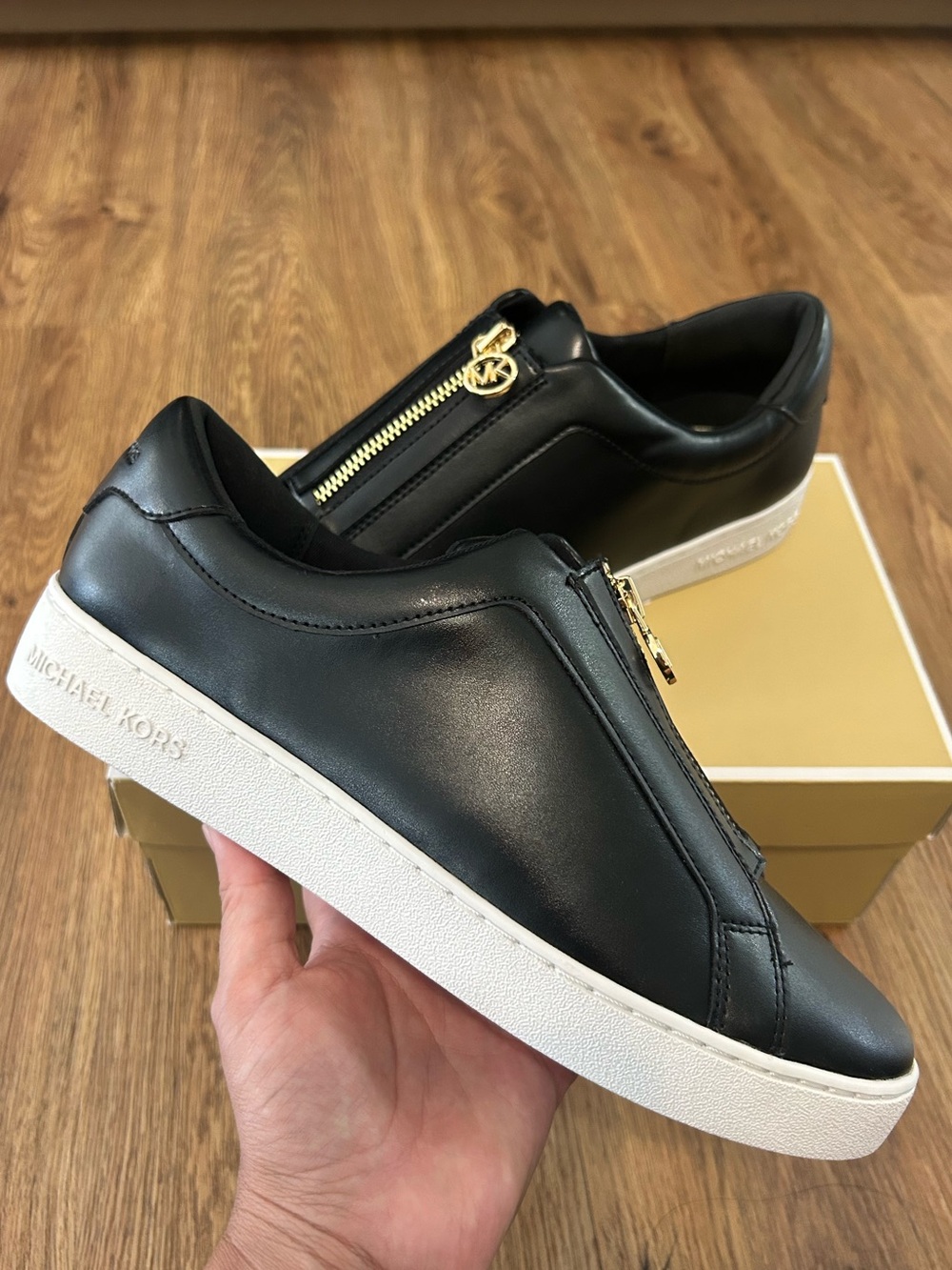 MICHAEL KORS black gold zipper shoes sneakers women’s 9 new